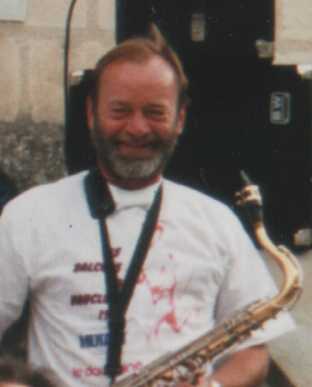 guy2.jpg (9811 octets)